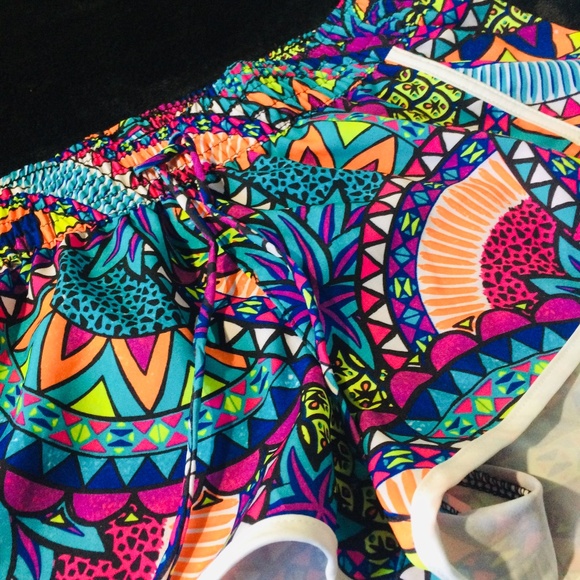 No Boundries Kaleidoscope Swim Trunks/Shorts - Picture 2 of 7